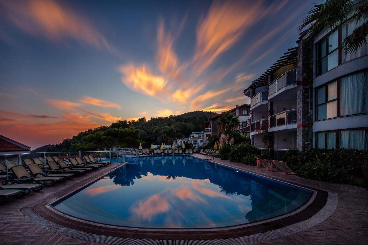 Golden Life Heights Deluxe Suite Hotel - Adult Only Ölüdeniz Eksteriør billede